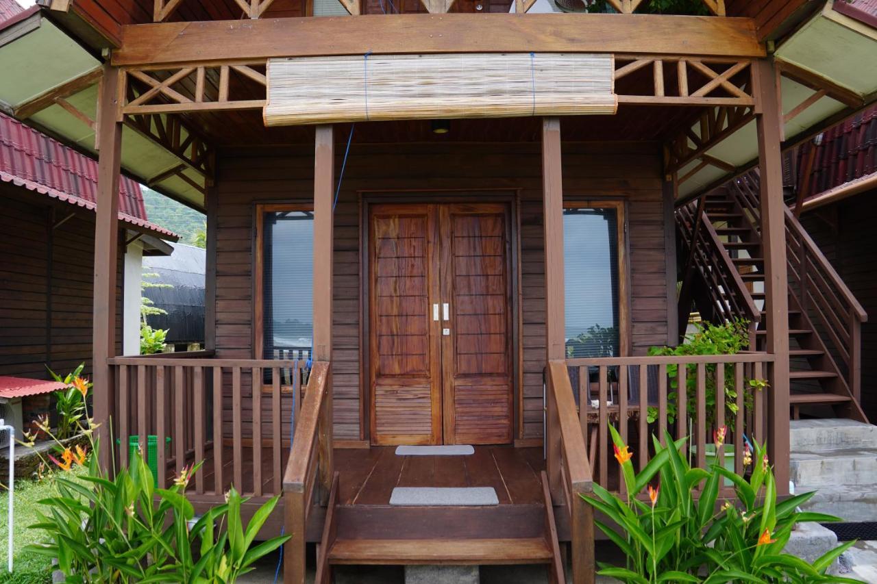 Momos Surf Shack Hotel Salul Buitenkant foto