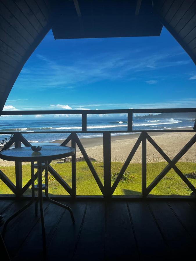 Momos Surf Shack Hotel Salul Buitenkant foto