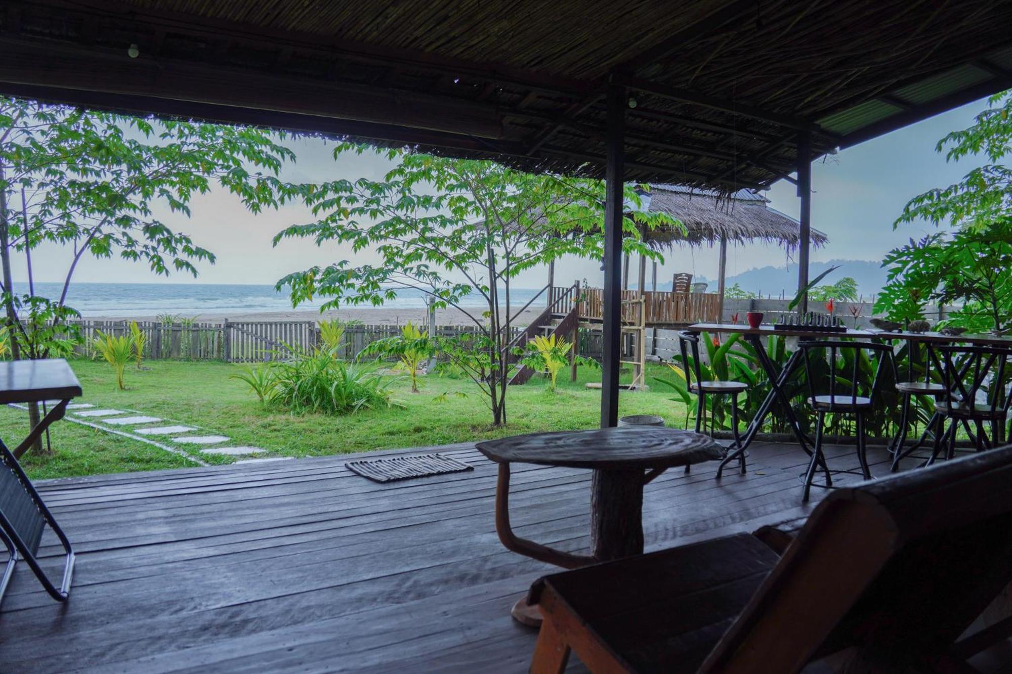 Momos Surf Shack Hotel Salul Buitenkant foto